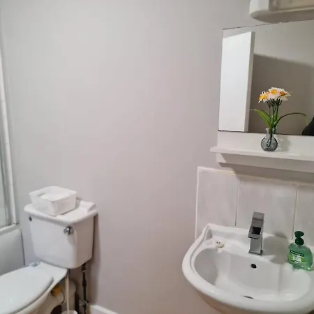 Ally's Townhouse In